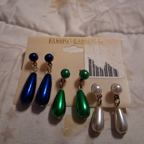 3 brand new pair of fashion earrings - Picture 1 of 1